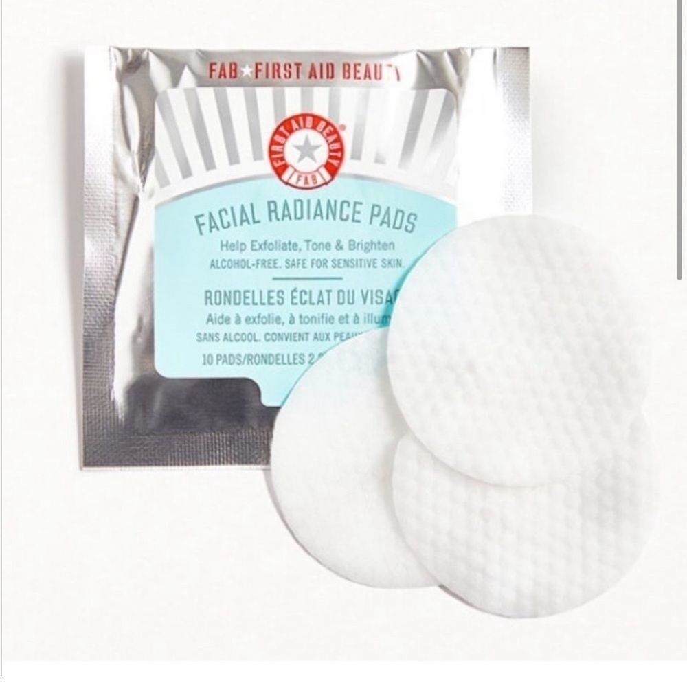 $6 🌙 First Aid‎ Beauty FAB Facial Radiance Pads AHA Brightening Resurfaci…